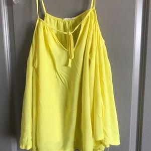 San Joy Bell Sleeve ; SIZE M